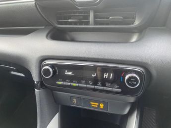 TOYOTA YARIS 1.5 VVT-H ICON HATCHBACK 5DR PETROL HYBRID E-CVT 115BHP. EURO 6.