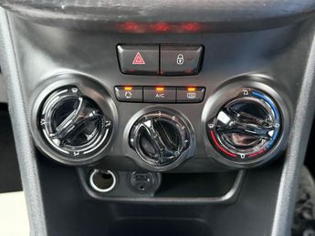 PEUGEOT 208 1.2 PureTech Allure Hatchback 5dr Petrol EAT Euro 6 (s/s) (110 p