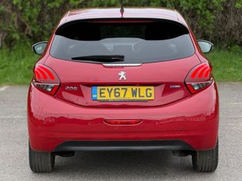 PEUGEOT 208 1.2 PureTech Allure Hatchback 5dr Petrol EAT Euro 6 (s/s) (110 p