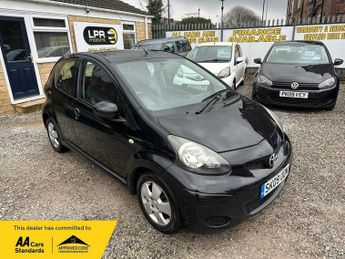 Toyota AYGO 1.0 VVT-i Black Hatchback 5dr Petrol Manual Euro 4 (AC) (67 bhp)