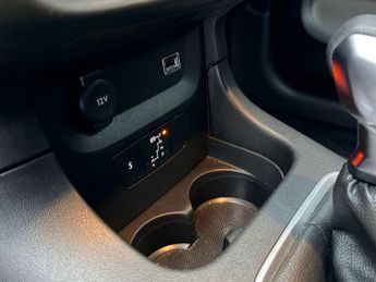 CITROEN C3 1.2 PureTech Shine Plus Hatchback 5dr Petrol EAT6 Euro 6 (s/s) (