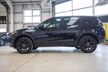 LAND ROVER DISCOVERY SPORT 2.0 TD4 Landmark SUV 5dr Diesel Auto 4WD Euro 6 (s/s) (180 ps)