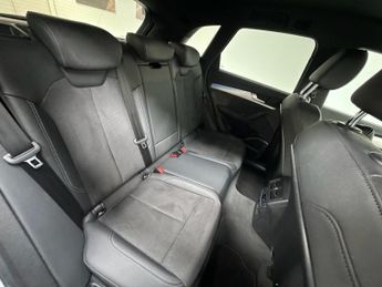 AUDI Q5 2.0 TDI 40 S line SUV 5dr Diesel S Tronic quattro Euro 6 (s/s) (