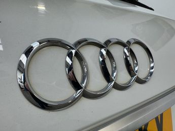 AUDI Q5 2.0 TDI 40 S line SUV 5dr Diesel S Tronic quattro Euro 6 (s/s) (