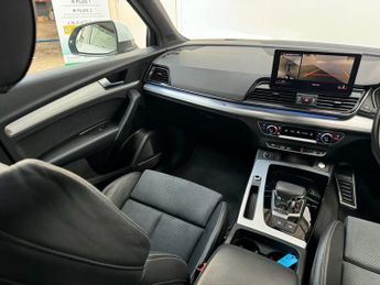 AUDI Q5 2.0 TDI 40 S line SUV 5dr Diesel S Tronic quattro Euro 6 (s/s) (