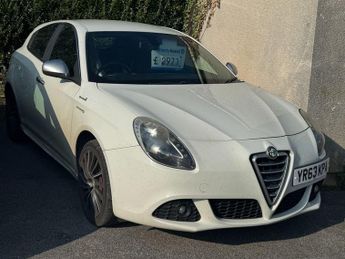 Alfa Romeo Giulietta 2.0 JTDM-2 Sportiva Hatchback 5dr Diesel Manual Euro 5 (s/s) (14