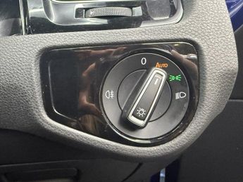 VOLKSWAGEN GOLF 2.0 TSI BlueMotion Tech R Hatchback 5dr Petrol DSG 4Motion Euro 