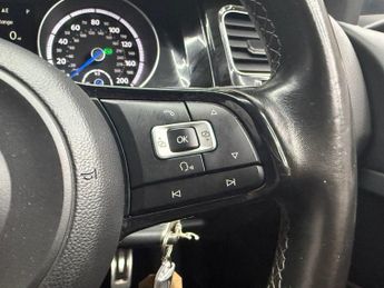 VOLKSWAGEN GOLF 2.0 TSI BlueMotion Tech R Hatchback 5dr Petrol DSG 4Motion Euro 