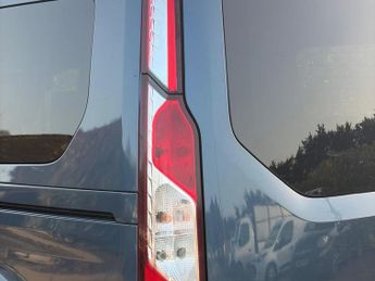 FORD GRAND TOURNEO CONNECT 1.5 EcoBlue Titanium MPV 5dr Diesel Auto Euro 6 (s/s) (120 ps)