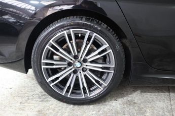 BMW 3 SERIES 2.0 320i M Sport Auto Euro 6 (s/s) 4dr