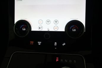 LAND ROVER RANGE ROVER VELAR 2.0 D180 R-Dynamic SE Auto 4WD Euro 6 (s/s) 5dr