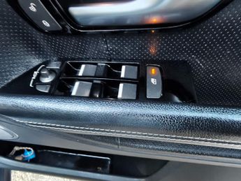 LAND ROVER RANGE ROVER EVOQUE 2.2 SD4 Dynamic SUV 5dr Diesel Auto 4WD Euro 5 (s/s) (190 ps)