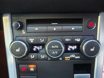 LAND ROVER RANGE ROVER EVOQUE 2.2 SD4 Dynamic SUV 5dr Diesel Auto 4WD Euro 5 (s/s) (190 ps)
