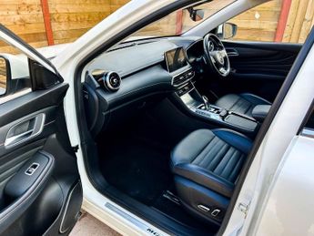 MG MG HS 1.5 T-GDI Exclusive SUV 5dr Petrol DCT Euro 6 (s/s) (162 ps)