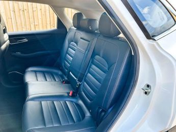 MG MG HS 1.5 T-GDI Exclusive SUV 5dr Petrol DCT Euro 6 (s/s) (162 ps)