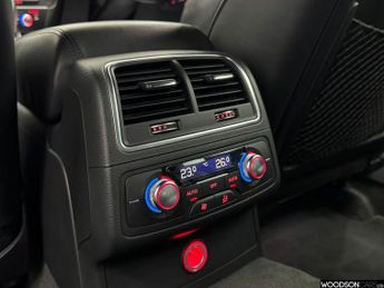 AUDI A6 AVANT 2.0 TDI S line Estate 5dr Diesel S Tronic quattro Euro 6 (s/s) (