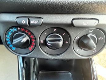 VAUXHALL CORSA 1.4i SE Hatchback 5dr Petrol Auto Euro 6 (90 ps)