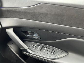 PEUGEOT 308 1.6 12.4kWh GT Hatchback 5dr Petrol Plug-in Hybrid e-EAT Euro 6 