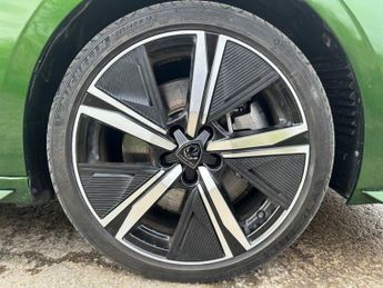 PEUGEOT 308 1.6 12.4kWh GT Hatchback 5dr Petrol Plug-in Hybrid e-EAT Euro 6 