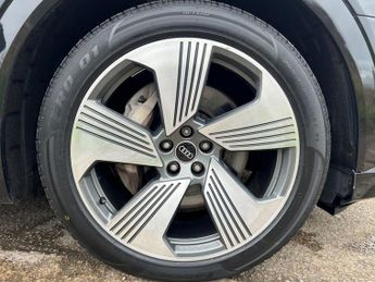 AUDI E-TRON 55 S line Sportback 5dr Electric Auto quattro 95kWh (408 ps)