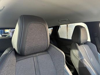 PEUGEOT 3008 1.5 BlueHDi Allure Premium + SUV 5dr Diesel Manual Euro 6 (s/s) 