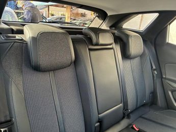 PEUGEOT 3008 1.5 BlueHDi Allure Premium + SUV 5dr Diesel Manual Euro 6 (s/s) 