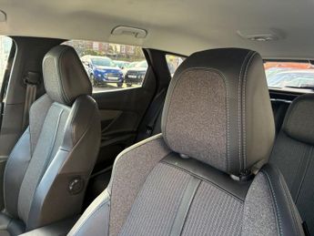 PEUGEOT 3008 1.5 BlueHDi Allure Premium + SUV 5dr Diesel Manual Euro 6 (s/s) 