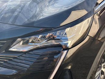 PEUGEOT 3008 1.5 BlueHDi Allure Premium + SUV 5dr Diesel Manual Euro 6 (s/s) 