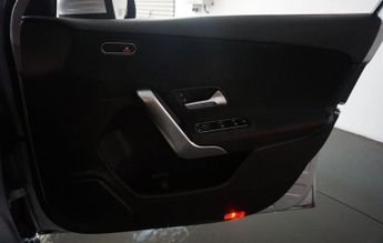 MERCEDES-BENZ A-CLASS 2.0 A200d AMG Line Hatchback 5dr Diesel 8G-DCT Euro 6 (s/s) (150