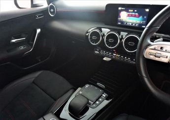 MERCEDES-BENZ A-CLASS 2.0 A200d AMG Line Hatchback 5dr Diesel 8G-DCT Euro 6 (s/s) (150