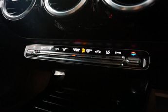 MERCEDES-BENZ A-CLASS 2.0 A200d AMG Line Hatchback 5dr Diesel 8G-DCT Euro 6 (s/s) (150