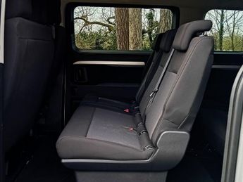 TOYOTA PROACE VERSO  Toyota PROACE Verso 50kWh Shuttle Long MPV Auto LWB 5dr.*9 SEAT