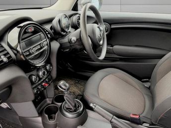 MINI HATCH 1.5 Cooper Hatchback 3dr Petrol Auto Euro 6 (s/s) (136 ps)