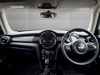 MINI HATCH 1.5 Cooper Hatchback 3dr Petrol Auto Euro 6 (s/s) (136 ps)