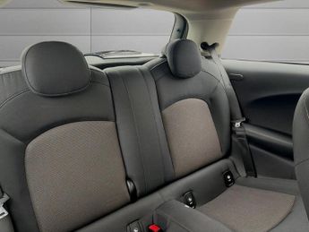 MINI HATCH 1.5 Cooper Hatchback 3dr Petrol Auto Euro 6 (s/s) (136 ps)