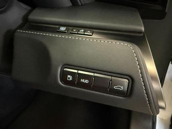 LEXUS LC 5.0 500 V8 Sport Coupe 2dr Petrol Auto Euro 6 (477 ps)