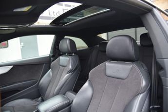 AUDI A5 2.0 TDI S line Coupe 2dr Diesel S Tronic quattro Euro 6 (s/s) (1