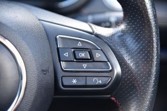 MG MG HS 1.5 T-GDI 16.6kWh Exclusive SUV 5dr Petrol Plug-in Hybrid Auto E