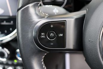 MINI CONVERTIBLE 1.5 COOPER SPORT