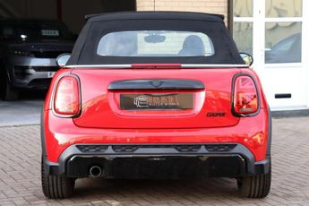 MINI CONVERTIBLE 1.5 COOPER SPORT