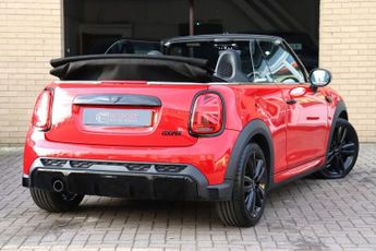 MINI CONVERTIBLE 1.5 COOPER SPORT
