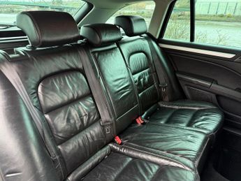 SKODA SUPERB 3.6 V6 Elegance Estate 5dr Petrol DSG 4WD Euro 5 (260 ps)