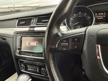 SKODA SUPERB 3.6 V6 Elegance Estate 5dr Petrol DSG 4WD Euro 5 (260 ps)