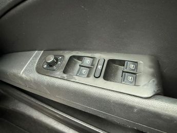 SKODA SUPERB 3.6 V6 Elegance Estate 5dr Petrol DSG 4WD Euro 5 (260 ps)