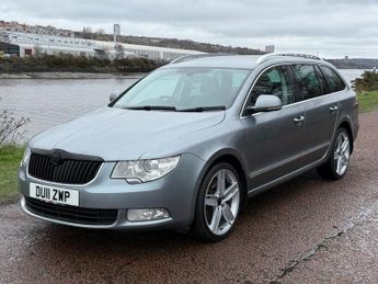 SKODA SUPERB 3.6 V6 Elegance Estate 5dr Petrol DSG 4WD Euro 5 (260 ps)