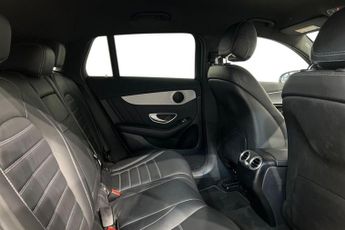 MERCEDES-BENZ EQC EQC 400 80kWh AMG Line SUV 5dr Electric Auto 4MATIC (408 ps) Par