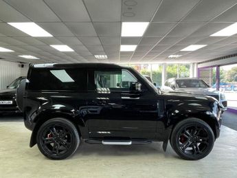 LAND ROVER DEFENDER 90 3.0 D250 MHEV SE SUV 3dr Diesel Auto 4WD Euro 6 (s/s) (250 ps)