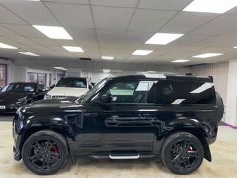 LAND ROVER DEFENDER 3.0 D250 MHEV SE SUV 3dr Diesel Auto 4WD Euro 6 (s/s) (250 ps)