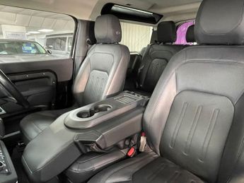 LAND ROVER DEFENDER 3.0 D250 MHEV SE SUV 3dr Diesel Auto 4WD Euro 6 (s/s) (250 ps)