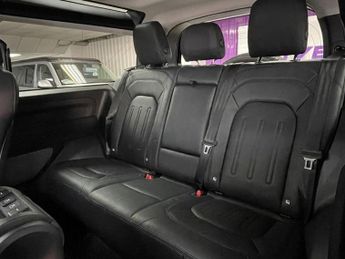 LAND ROVER DEFENDER 3.0 D250 MHEV SE SUV 3dr Diesel Auto 4WD Euro 6 (s/s) (250 ps)